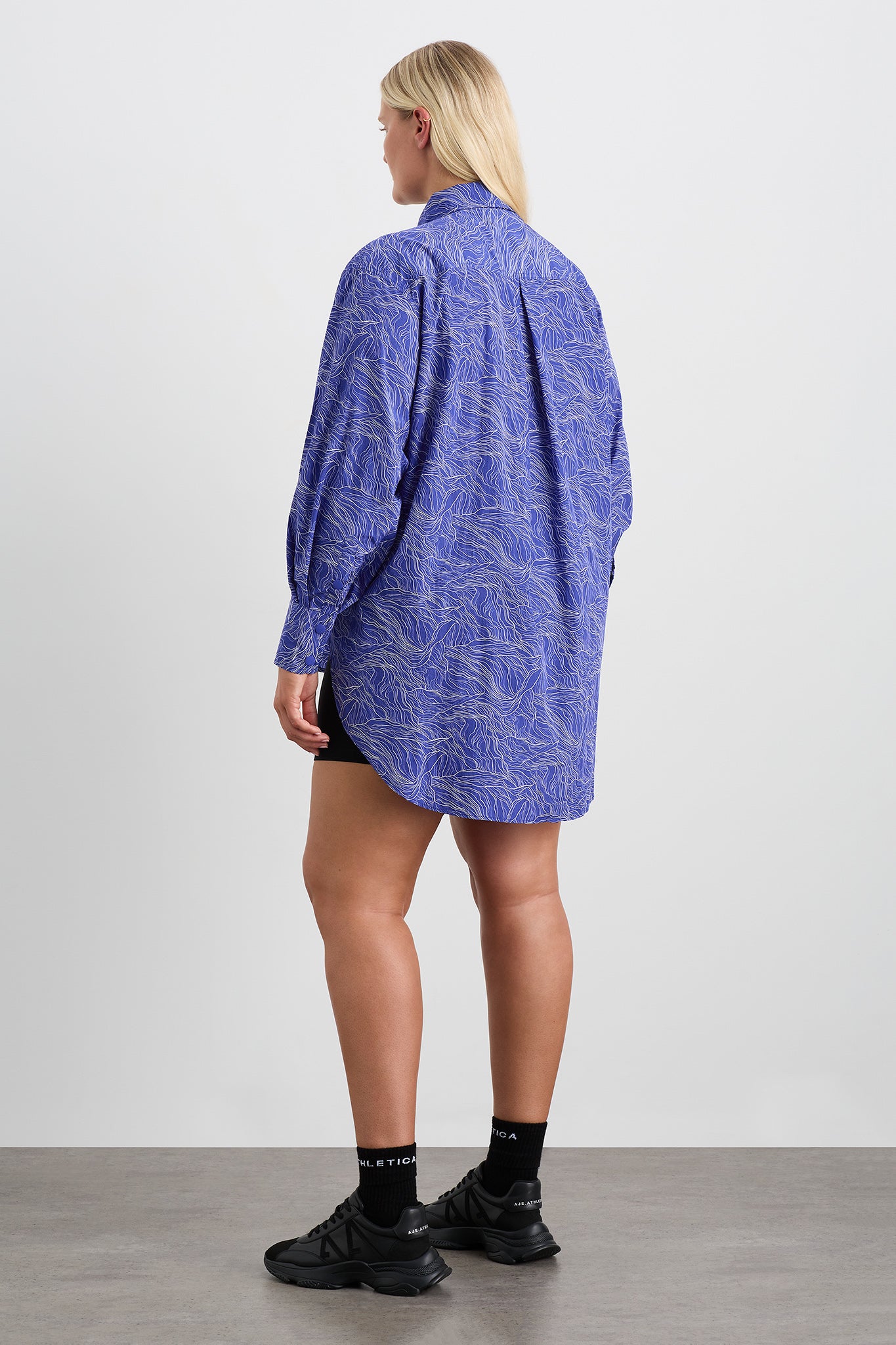 size: 16