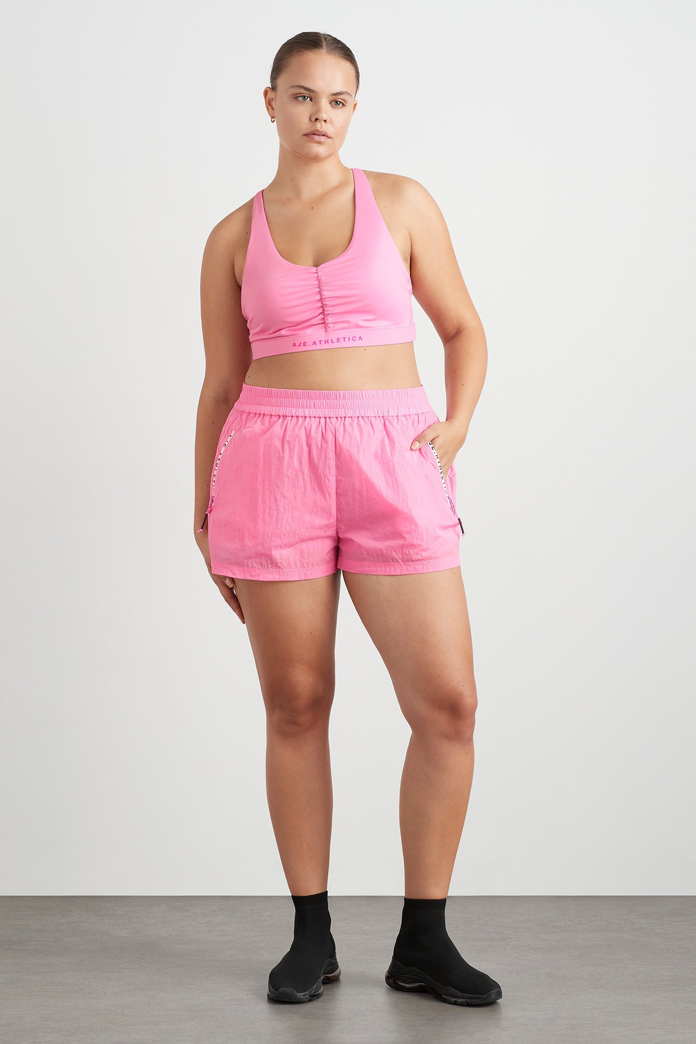 size: 16