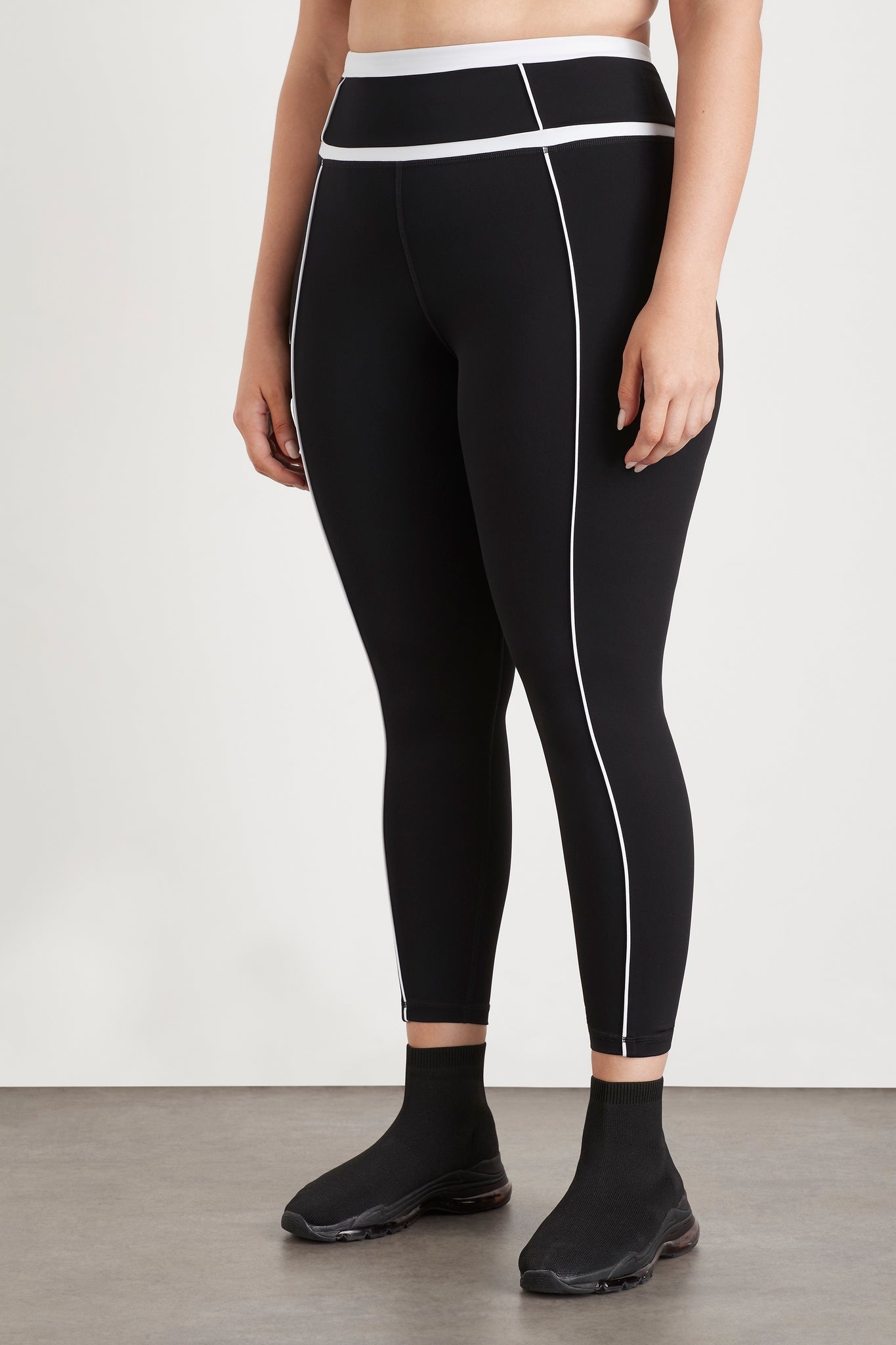 size: 16