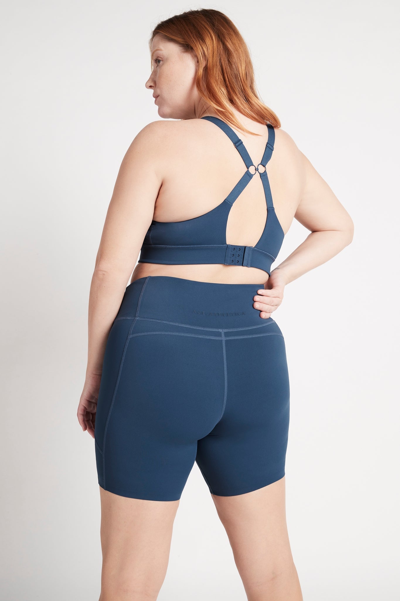 size: 16