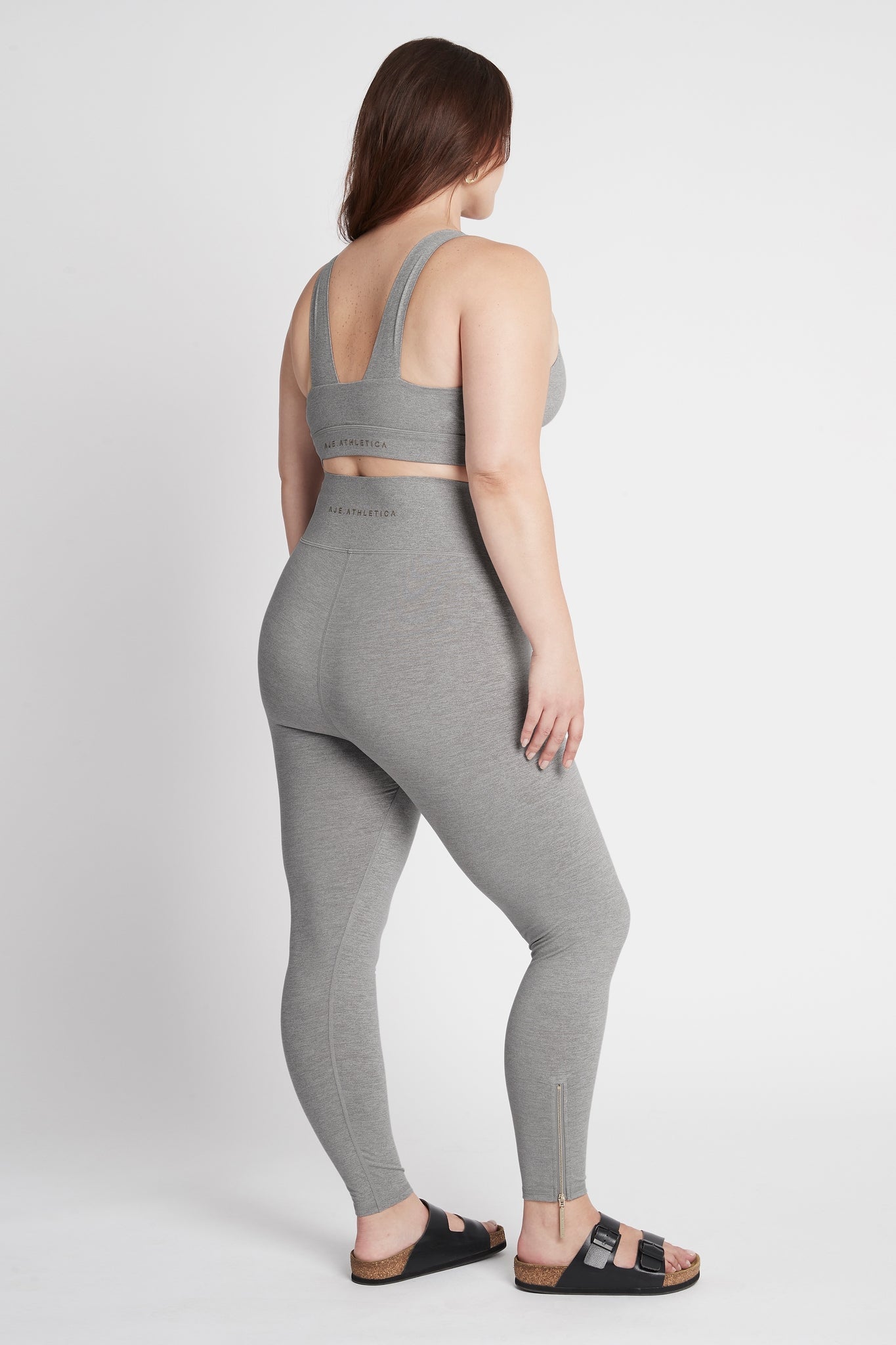 size: 16