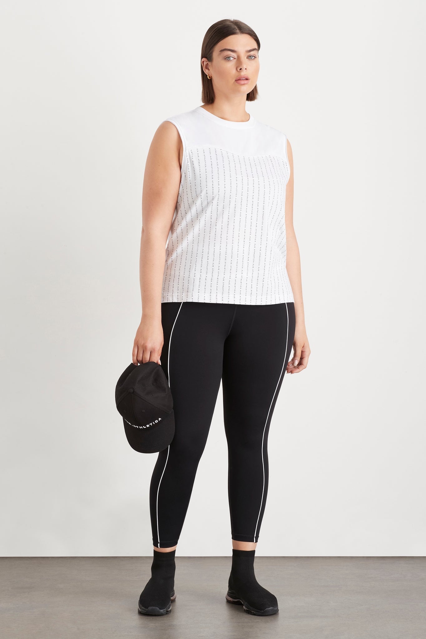 size: 16