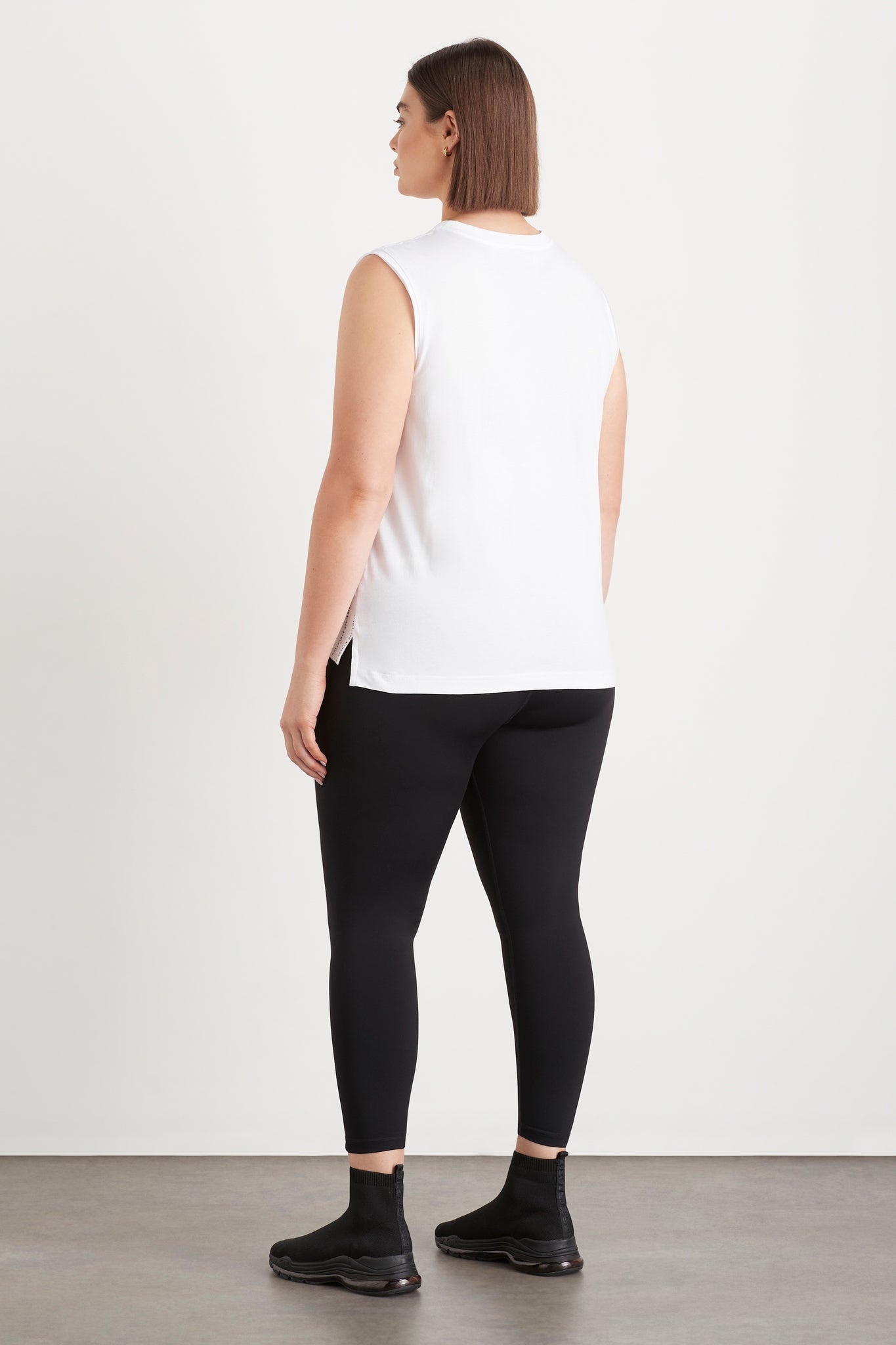 size: 16